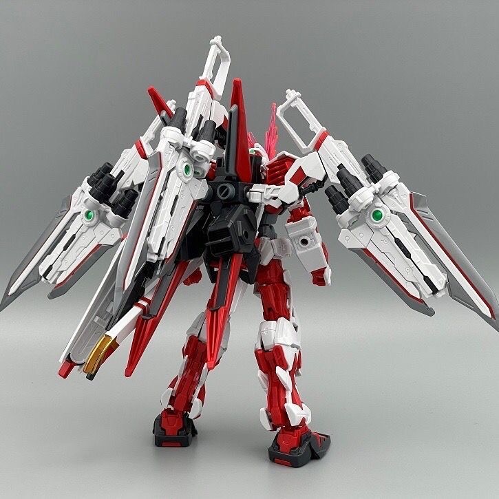 Astray Red Frame Gundam Assemb - Model Kit Robot recension och pris