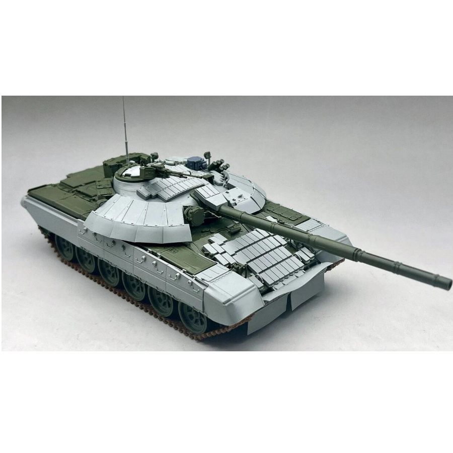 35A067 Amusing 1/35 T-72AMT Uk - Model Kit Ukraine recension och pris
