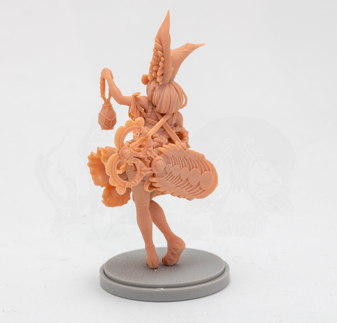Kingdom Death KD 28417 Beauty  - Model Kit Revell recension och pris