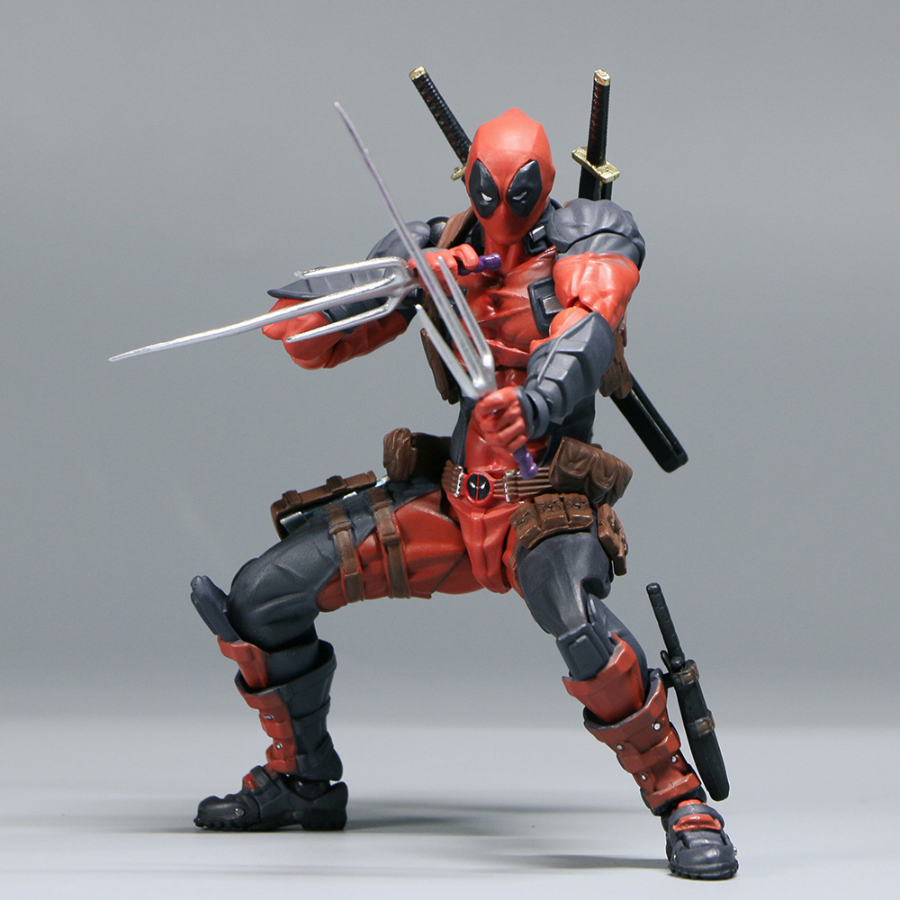 Amazing Yamaguchi Deadpool 2.0 - Model Kit Deadpool recension och pris